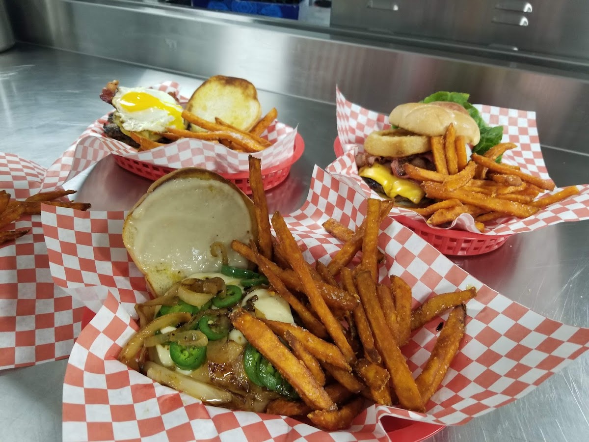 Pookie's Beer, Burgers, Bocce